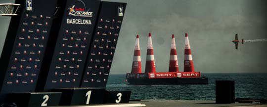 red bull air race training zum saisonabschluss 2009 in barcelona